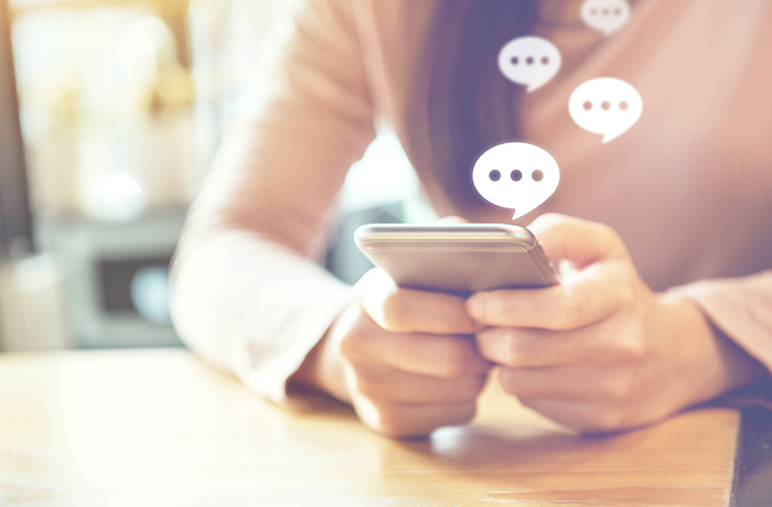  Live Chat and Chatbots for B2B Digital Commerce